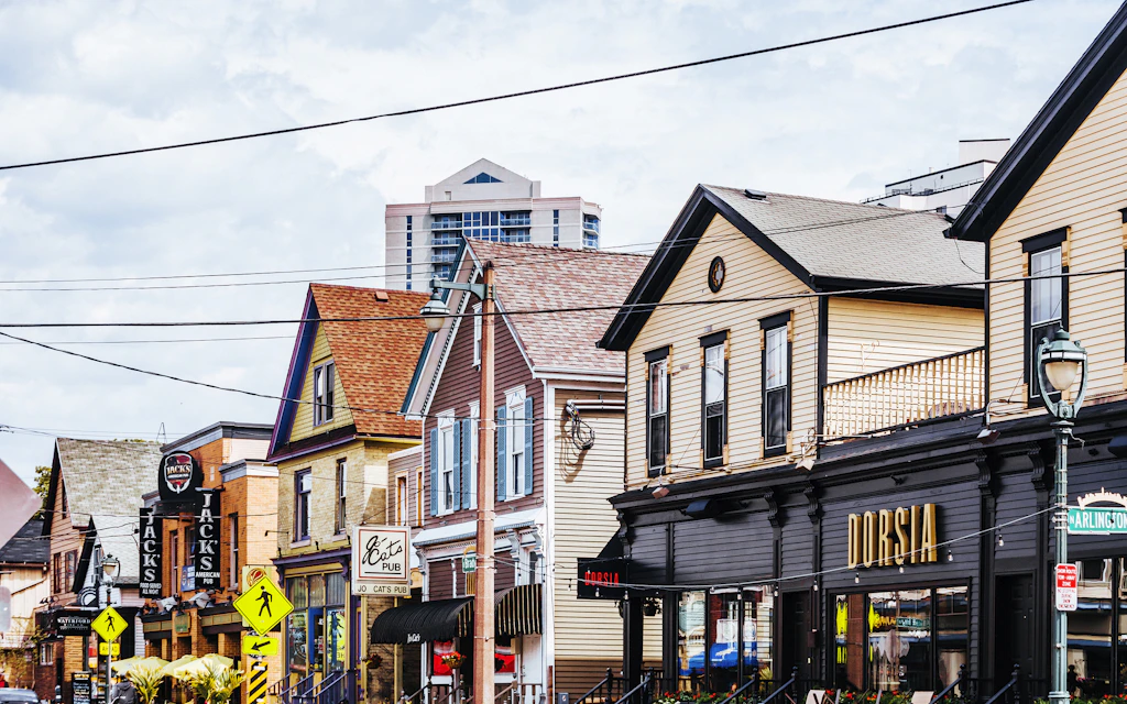 Best neighborhoods in Milwaukee Lonely